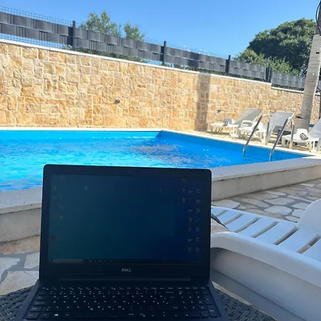 Villa Ariane Policnik